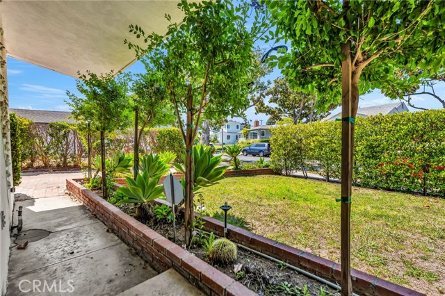 5723 West 74th Street, Los Angeles CA: https://media.crmls.org/medias/6f525e69-af71-4422-b1f6-11cee65ea228.jpg