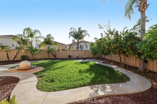 Detail Gallery Image 4 of 47 For 33720 Mistflower Ct, Lake Elsinore,  CA 92532 - 3 Beds | 2/1 Baths