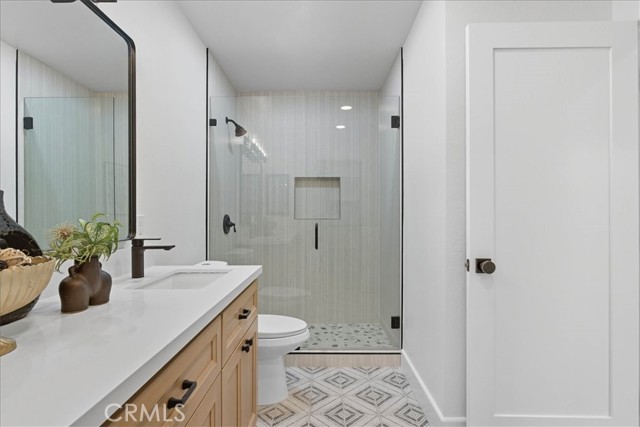 12 Gettysburg, Irvine CA: https://media.crmls.org/medias/6f52a946-17b5-45f3-8a35-5ae4593a8a97.jpg