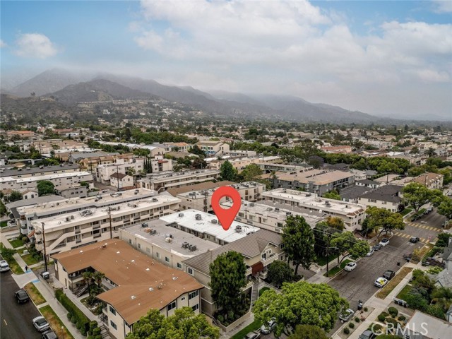 620 N 6th Street, Burbank CA: https://media.crmls.org/medias/6f531e3d-5b1b-4bef-90ac-d2044170ca41.jpg