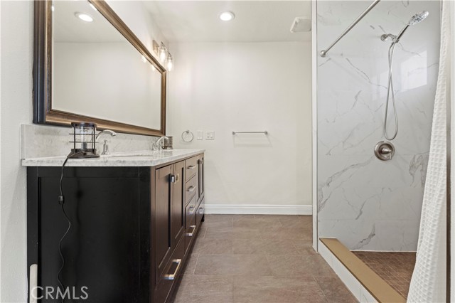 Detail Gallery Image 24 of 41 For 315 E Juanita, Glendora,  CA 91740 - 7 Beds | 3 Baths