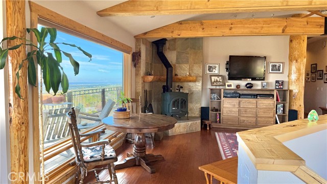 Detail Gallery Image 14 of 68 For 275 Canyon, Pinon Hills,  CA 92371 - 3 Beds | 2/1 Baths