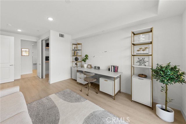 Detail Gallery Image 18 of 66 For 168 S Monterey St #512,  Alhambra,  CA 91801 - 3 Beds | 3/1 Baths