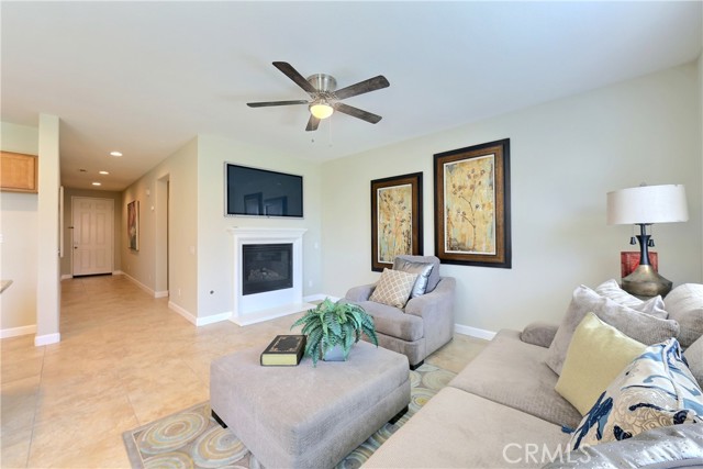 Detail Gallery Image 13 of 54 For 6727 Carnelian St, Jurupa Valley,  CA 91752 - 4 Beds | 2 Baths