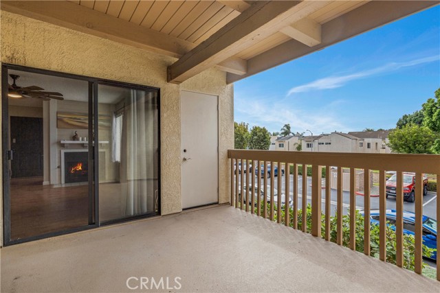 Detail Gallery Image 18 of 27 For 16581 Grunion Lane #204,  Huntington Beach,  CA 92649 - 2 Beds | 2 Baths