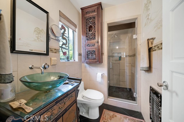 Detail Gallery Image 22 of 25 For 20924 Avenue San Luis, Woodland Hills,  CA 91364 - 2 Beds | 2 Baths