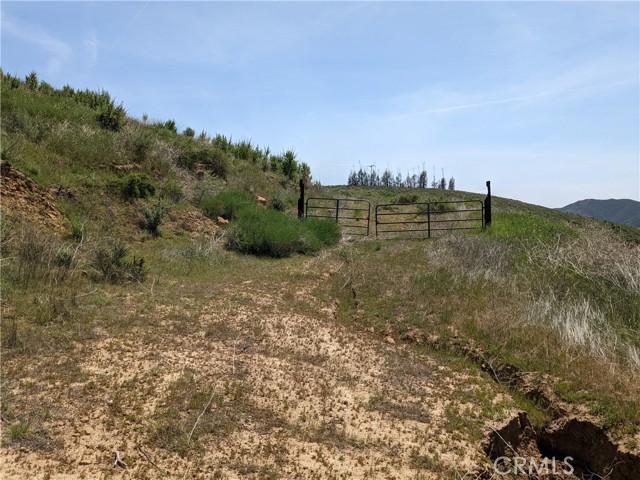 Detail Gallery Image 4 of 20 For 0 Ridge Rd, Castaic,  CA 91384 - – Beds | – Baths