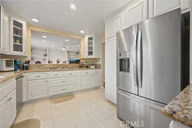 Detail Gallery Image 9 of 25 For 2392 Foothill Ln, Brea,  CA 92821 - 4 Beds | 2/1 Baths