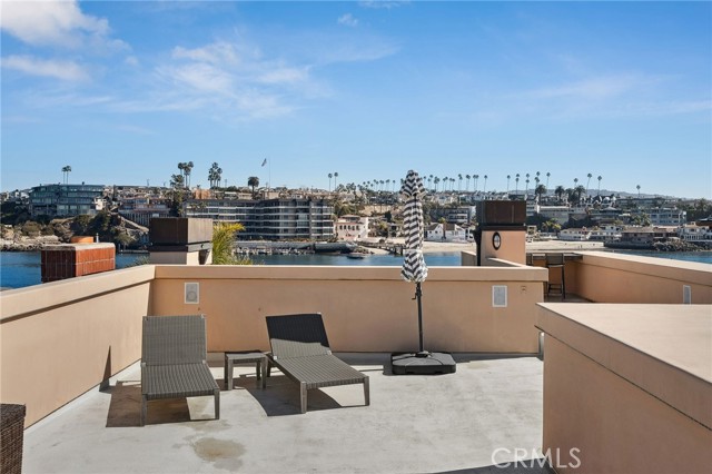 2278 Channel Rd Road, Newport Beach CA: https://media.crmls.org/medias/6f591f73-aee0-491a-b8bb-9e34b0babea1.jpg