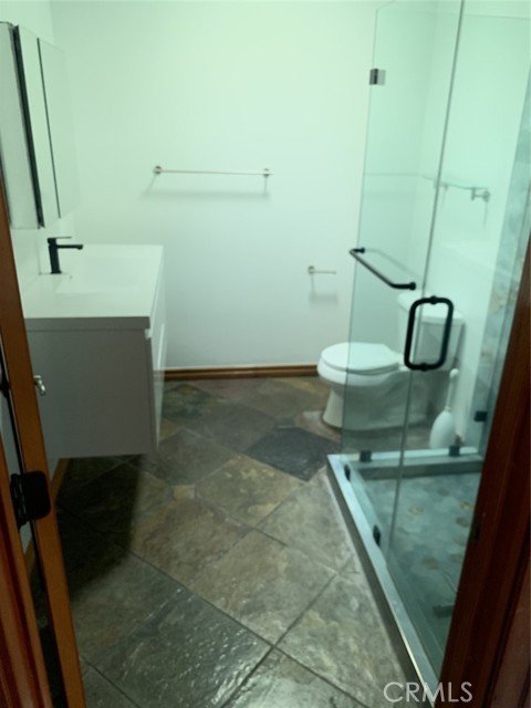 Detail Gallery Image 31 of 44 For 1718 Cleveland Rd, Glendale,  CA 91202 - 3 Beds | 3 Baths