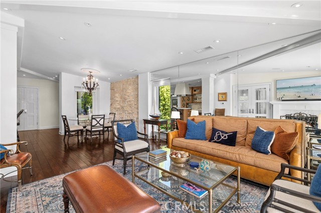 Detail Gallery Image 6 of 31 For 1030 Bayside Cove #702,  Newport Beach,  CA 92660 - 2 Beds | 2 Baths