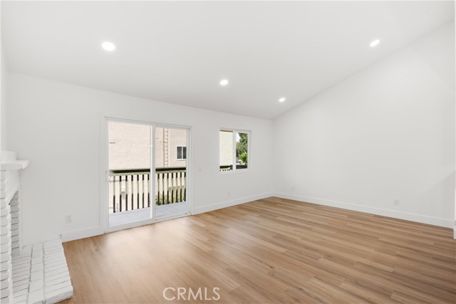 Detail Gallery Image 7 of 32 For 87 Tennessee St #C,  Redlands,  CA 92373 - 2 Beds | 2/1 Baths