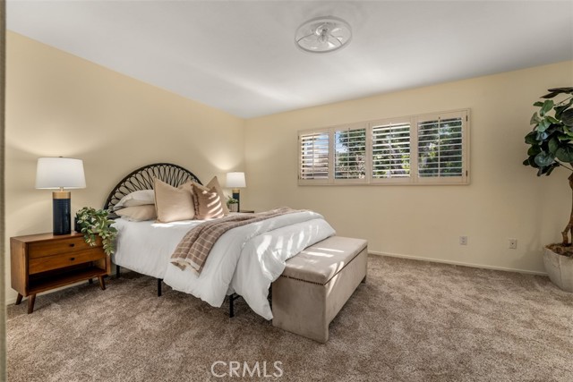 922 N Redding Way, Upland CA: https://media.crmls.org/medias/6f5978e6-c0d2-447d-8257-48782dbbc7e5.jpg