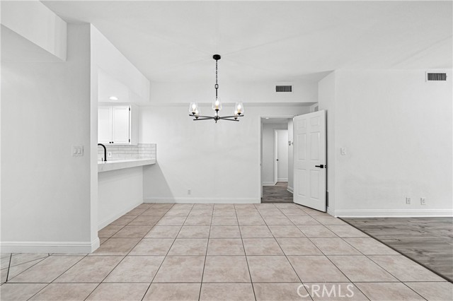 Detail Gallery Image 12 of 49 For 1630 S Bentley Ave #103,  Los Angeles,  CA 90025 - 2 Beds | 2/1 Baths