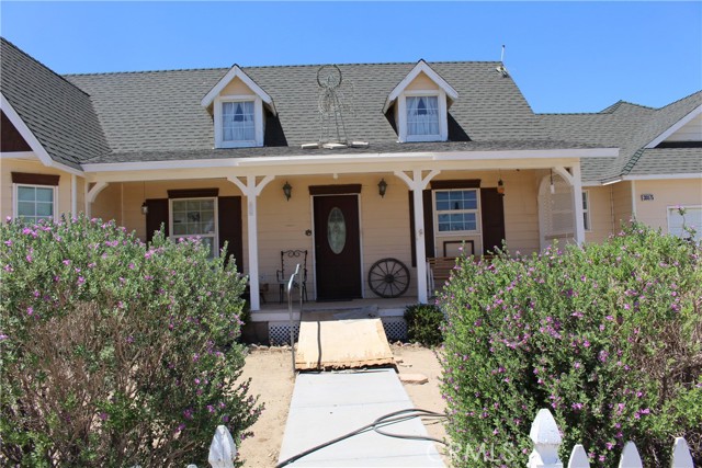 Detail Gallery Image 3 of 14 For 30875 Morningside St, Lucerne Valley,  CA 92356 - 3 Beds | 2 Baths