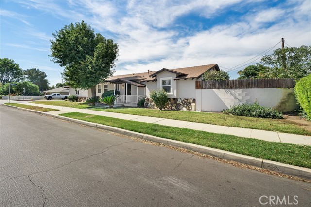 10411 Owensmouth Avenue, Chatsworth (los Angeles), CA 91311 Listing Photo  27