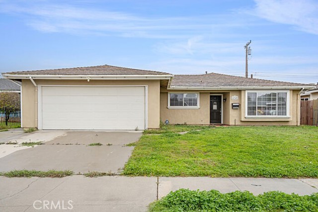 Detail Gallery Image 1 of 26 For 4340 Highland Ave, Oxnard,  CA 93033 - 3 Beds | 2 Baths