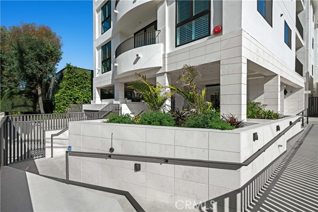 Detail Gallery Image 13 of 19 For 4214 Fulton Ave #302,  Studio City,  CA 91604 - 3 Beds | 2 Baths