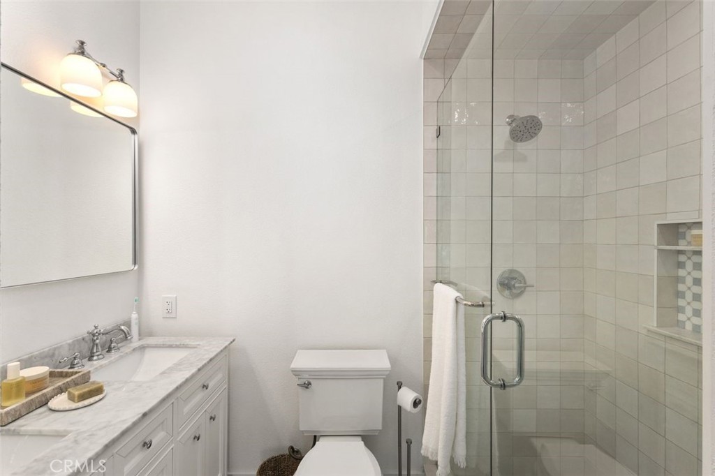 6f5b7308 494a 48ef 9b7c A883c814dc07