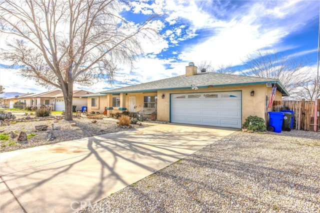 Detail Gallery Image 4 of 49 For 13422 Nicola, Apple Valley,  CA 92308 - 4 Beds | 2 Baths