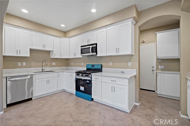 Detail Gallery Image 11 of 42 For 18 Moonstone, Irvine,  CA 92602 - 3 Beds | 2/1 Baths