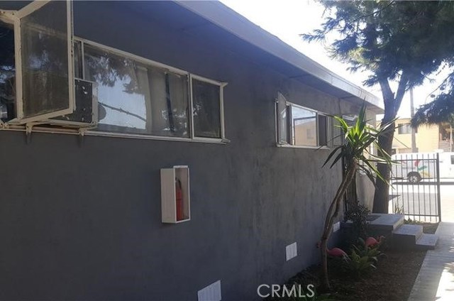 8014 S Western Avenue, Los Angeles CA: https://media.crmls.org/medias/6f5cd14a-1064-4ece-8330-85c2ea6939ce.jpg