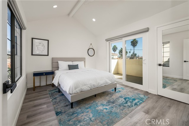 Detail Gallery Image 21 of 32 For 122 21st St, Huntington Beach,  CA 92648 - 3 Beds | 5/1 Baths