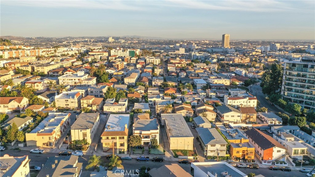 MLS #OC25066490 img 3