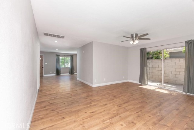 4356 Gardena Drive, Riverside CA: https://media.crmls.org/medias/6f5da339-6c47-406d-b932-566faf73a350.jpg