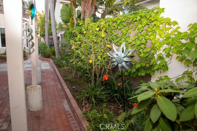 Detail Gallery Image 35 of 38 For 42 Almond Tree Ln, Irvine,  CA 92612 - 3 Beds | 2 Baths