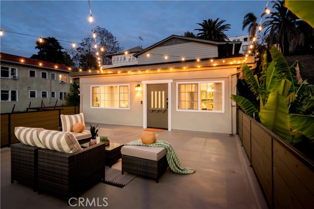 1030 Echo Park Avenue, Los Angeles CA: https://media.crmls.org/medias/6f5e4295-dd4d-4550-b215-86aa742c1ad1.jpg