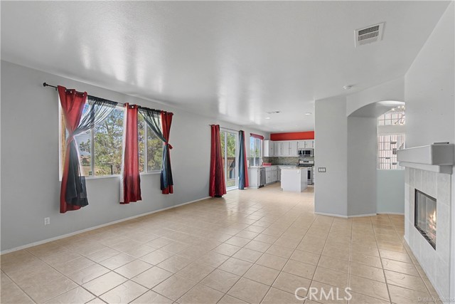 Detail Gallery Image 9 of 31 For 172 Goldenrod Ave, Perris,  CA 92570 - 5 Beds | 3 Baths