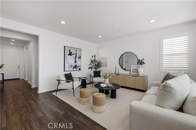 Detail Gallery Image 3 of 33 For 20650 Huntley, Saugus,  CA 91350 - 4 Beds | 3 Baths