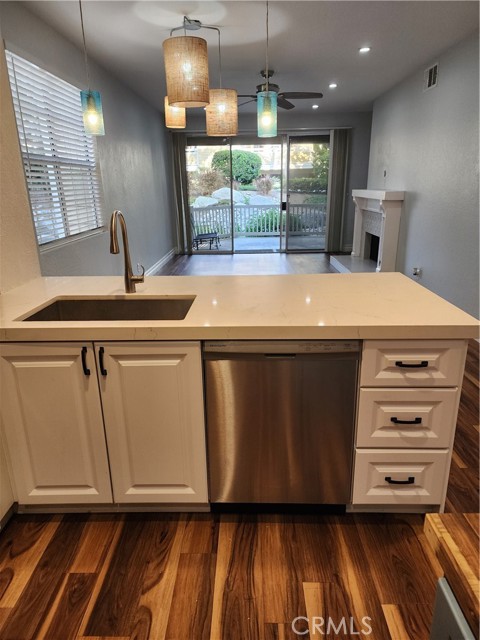 Detail Gallery Image 15 of 38 For 3660 S Bear #C #28,  Santa Ana,  CA 92704 - 2 Beds | 2 Baths