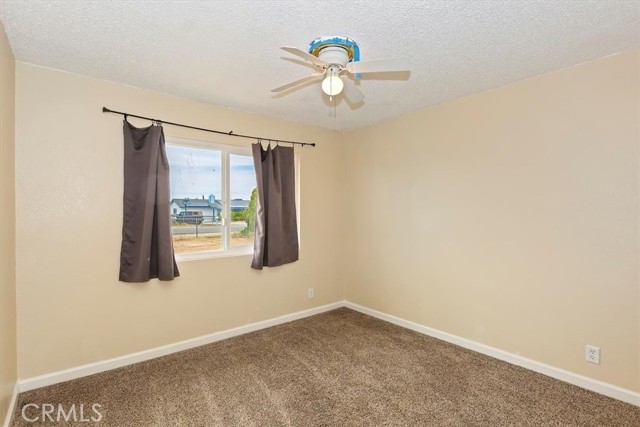 Detail Gallery Image 16 of 27 For 22315 Tehama Rd, Apple Valley,  CA 92308 - 3 Beds | 2 Baths