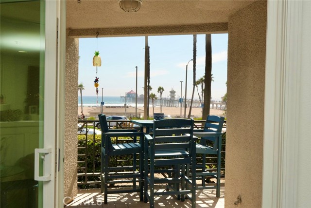 Detail Gallery Image 5 of 37 For 200 Pacific Coast #130,  Huntington Beach,  CA 92648 - 1 Beds | 1 Baths