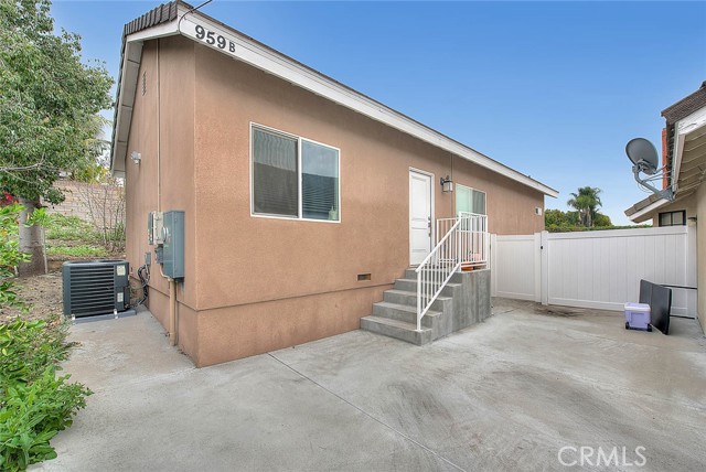 Image 12 of 23 For 959 Kenwood  