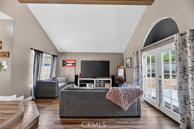 Detail Gallery Image 10 of 49 For 39055 via Las Sintras, Murrieta,  CA 92562 - 4 Beds | 2/1 Baths