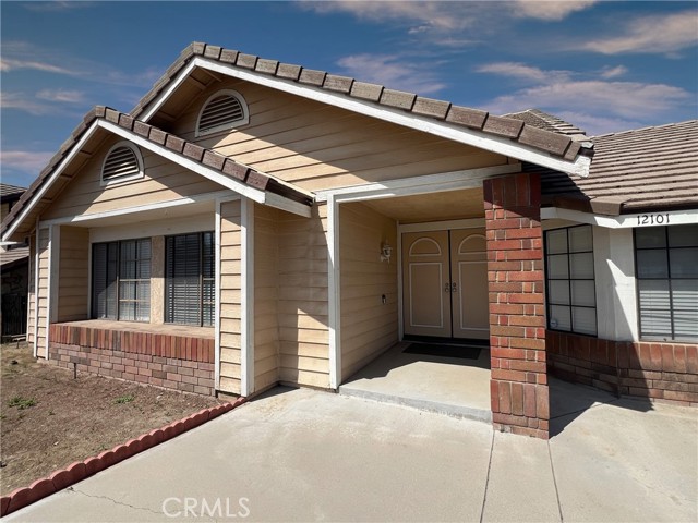 Detail Gallery Image 4 of 29 For 12101 Hinson St, Moreno Valley,  CA 92555 - 4 Beds | 2 Baths