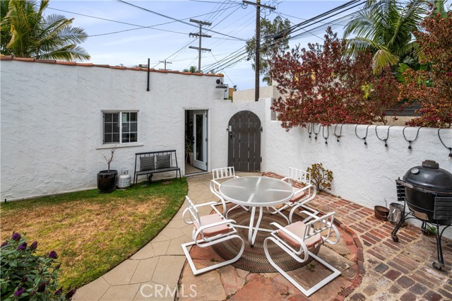 Detail Gallery Image 24 of 38 For 5022 E Broadway, Long Beach,  CA 90803 - 2 Beds | 2 Baths