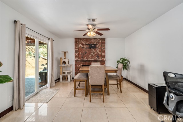 33656 Tradepost Road, Acton CA: https://media.crmls.org/medias/6f66e9ff-138d-4935-9bd8-7b83336239e5.jpg
