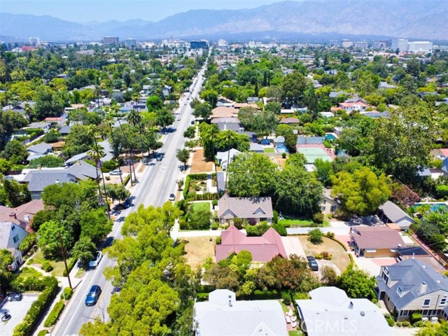 900 S Los Robles Avenue, Pasadena CA: https://media.crmls.org/medias/6f66f868-1ed7-41dd-8b63-bd8b5b5eeb12.jpg