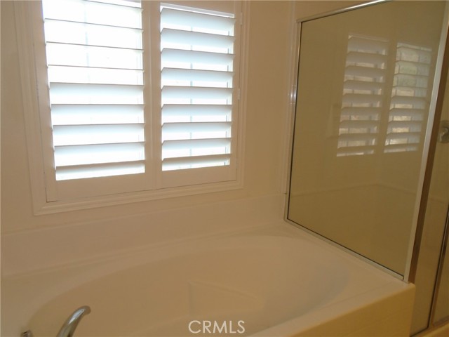 4081 Chamomile Court, San Bernardino CA: https://media.crmls.org/medias/6f673025-b3bb-40e7-9a7f-23c9ff23f332.jpg