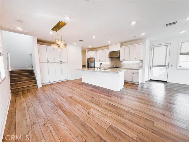 Detail Gallery Image 16 of 33 For 27078 Painted Sky Way, Valencia,  CA 91381 - 3 Beds | 2 Baths