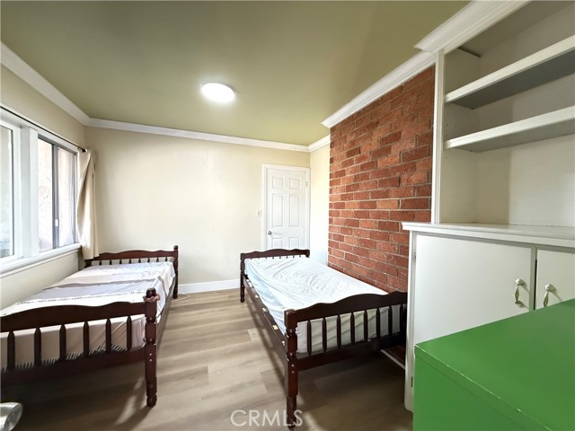 Detail Gallery Image 8 of 16 For 1605 W Wisteria Pl, Santa Ana,  CA 92703 - 3 Beds | 2/1 Baths