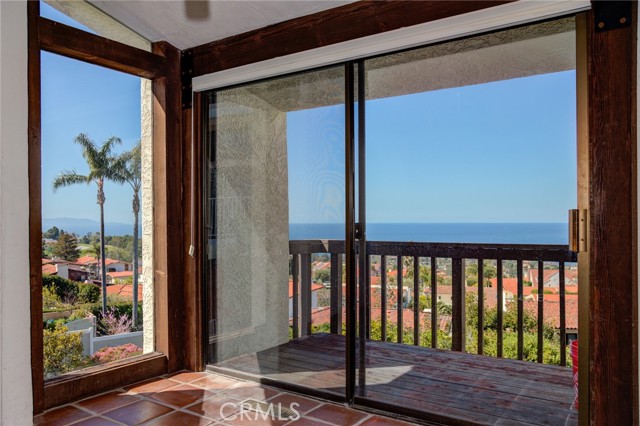 1341 Via Zumaya, Palos Verdes Estates, California 90274, 5 Bedrooms Bedrooms, ,6 BathroomsBathrooms,Residential,Sold,Via Zumaya,SB23049642