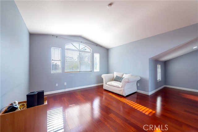 2018 Wren Way, Fullerton CA: https://media.crmls.org/medias/6f6876f7-512e-4e15-a356-13560ba1b794.jpg