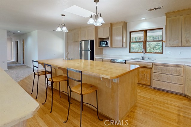 Detail Gallery Image 10 of 74 For 1718 Robinson Mill Rd, Bangor,  CA 95914 - 3 Beds | 2/1 Baths