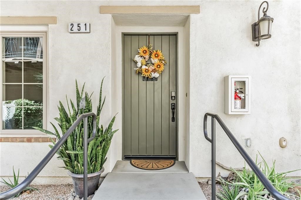 Detail Gallery Image 16 of 23 For 251 Paseo Gregario, Palm Desert,  CA 92211 - 2 Beds | 2/1 Baths