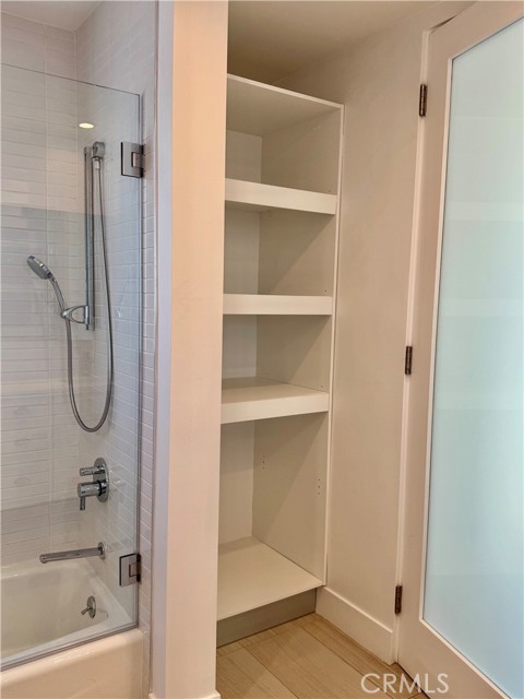 Detail Gallery Image 23 of 29 For 210 N Monterey St #407,  Alhambra,  CA 91801 - 1 Beds | 2 Baths